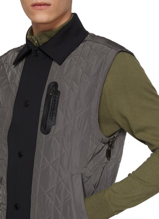 - SOUTHCAPE - Quilted Panel Button Up Vest