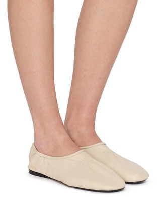 Figure View - Click To Enlarge - ALAÏA - Flat Ballerina Leather Slippers