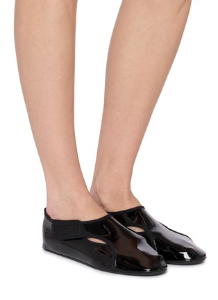 Figure View - Click To Enlarge - ALAÏA - Flex Patent Slippers