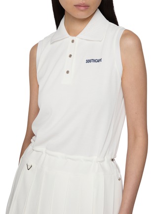  - SOUTHCAPE - Sleeveless Contrast Collar Pleated Dress