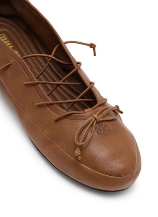 Detail View - Click To Enlarge - MIU MIU - Leather Ballerina Flats
