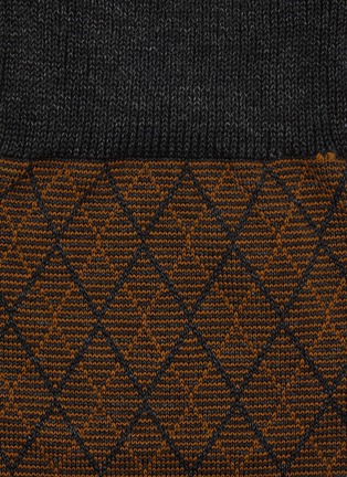 Detail View - Click To Enlarge - PANTHERELLA - Kingsley Diamond Chequered Jacquard Cotton Blend Short Anklet Socks