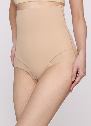 Figure View - Click To Enlarge - SKIMS - Power Mesh Shapeware Core Sculpt High-Waisted Brief
