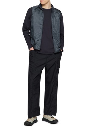 Figure View - Click To Enlarge - GOLDWIN - Paneled Mesh Top