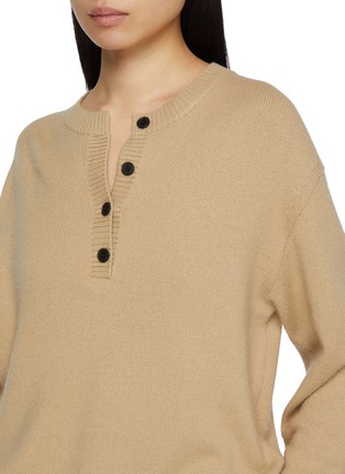 Detail View - Click To Enlarge - MO&CO. - Double Layer Illusion Knit Sweater