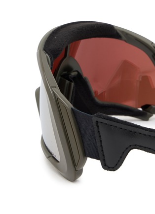 Detail View - Click To Enlarge - OAKLEY - Flex Scape Sunglasses