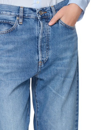  - FRAME - The Vertical Cropped Denim Jeans