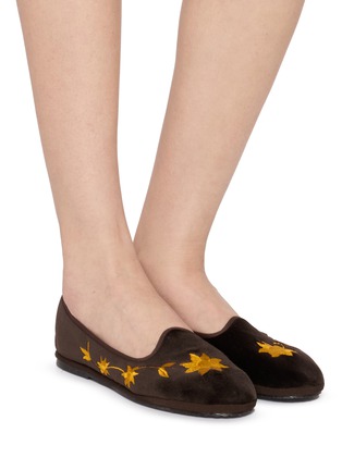 Figure View - Click To Enlarge - C.R.B. SHOES - Friulana Flower Embroidery Grosgrain Trim Slippers