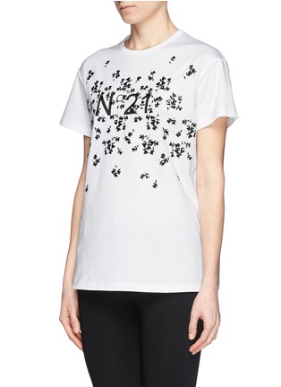 Front View - Click To Enlarge - NO.21 - Sequin logo T-shirt