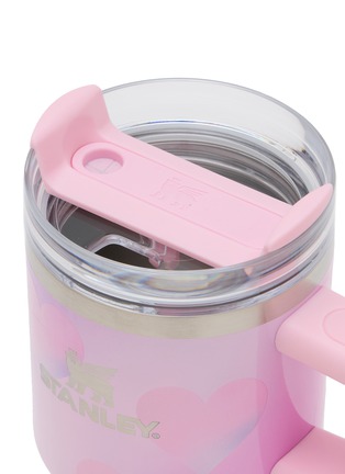 Detail View - Click To Enlarge - STANLEY - The Quencher H2.0 FlowState™ Tumbler 20oz — Powder Pink Heart Gradient
