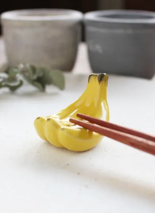  - DIGRAFT - Banana Chopsticks Rest