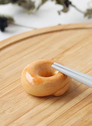  - DIGRAFT - Bagel Chopsticks Rest