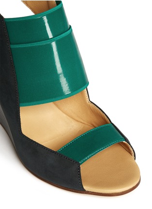 Detail View - Click To Enlarge - MM6 MAISON MARGIELA - Elasticated sling-back suede wedge sandals
