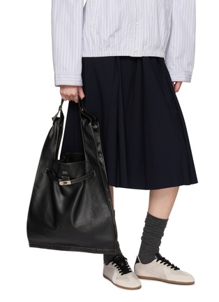 Figure View - Click To Enlarge - BEAUTIFUL PEOPLE - Extra Large Market Shrink Leather Bag