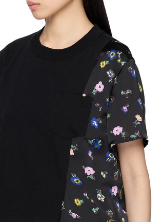  - SACAI - Bifabric Floral Panel Cotton T-Shirt