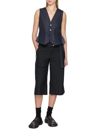 Figure View - Click To Enlarge - SACAI - Belted Dark Wash Shorts