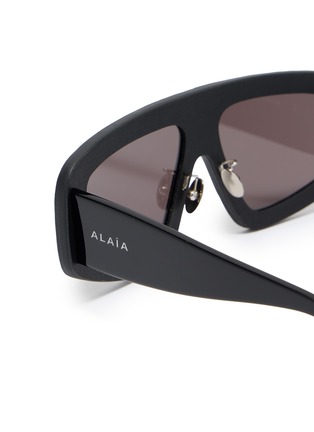 Detail View - Click To Enlarge - ALAÏA - Leather Acetate Geometric Sunglasses