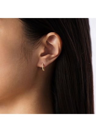 Detail View - Click To Enlarge - BIJOU DE M - Petit 18K Gold Diamond Single Hoop Earring