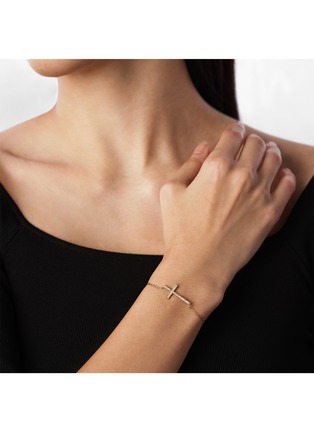 Detail View - Click To Enlarge - BIJOU DE M - Cross 10K Gold Diamond Bracelet