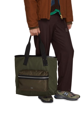 Figure View - Click To Enlarge - SACAI - Large Pocket Tote Bag
