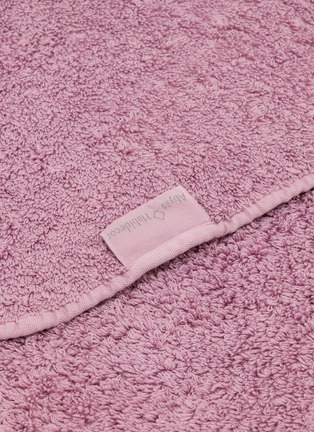 Detail View - Click To Enlarge - ABYSS & HABIDECOR - Super Pile Guest Towel — Orchid