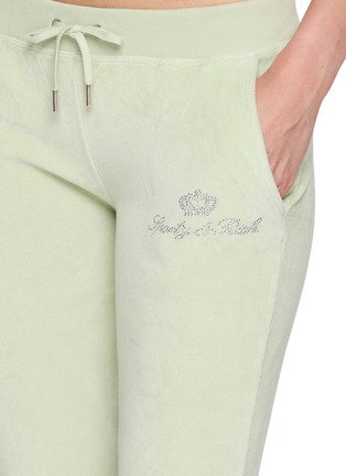  - SPORTY & RICH - x Juicy Couture Script Cotton Velour Sweatpants