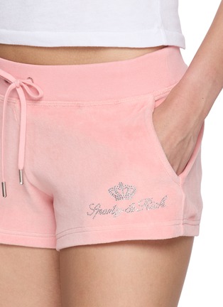  - SPORTY & RICH - x Juicy Couture Script Cotton Velour Sweatpants