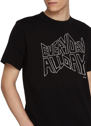  - SACAI - Geoff Graphic Cotton T-Shirt