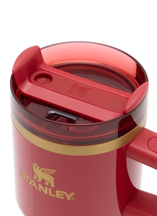 Detail View - Click To Enlarge - STANLEY - The Cheers & Cheer The Quencher H2.0 Flowstate™ Tumbler 20oz — Holly Berry Gloss