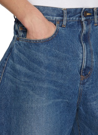  - KHOKI - Medium Wash Wide Leg Cropped Jeans