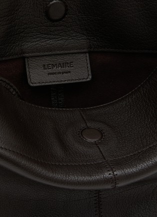 Detail View - Click To Enlarge - LEMAIRE - XL Quiver Clip Leather Bag