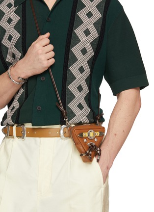 Figure View - Click To Enlarge - TOGA VIRILIS - Triangle Shoulder Pouch