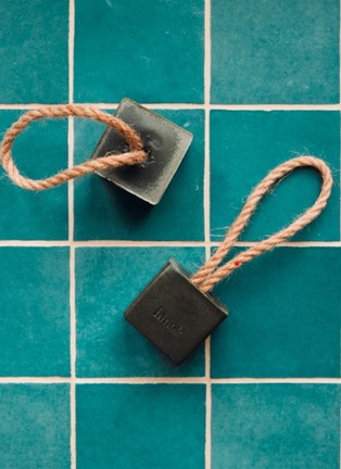 Detail View - Click To Enlarge - HINOK - The Soap 90g