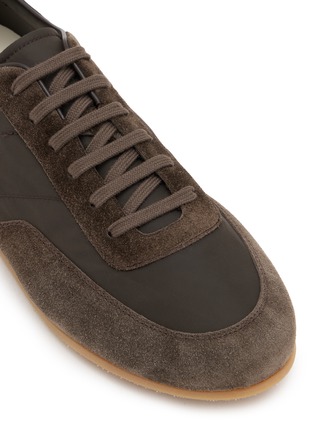 Detail View - Click To Enlarge - COMMON PROJECTS - Minimal Runner Suede Men's Sneakers