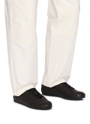 Figure View - Click To Enlarge - COMMON PROJECTS - Driving Shoe Leather Men's Sneakers