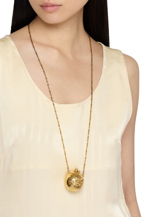 Figure View - Click To Enlarge - GOOSSENS - Céleste Collier Pendentif Boîte Lune Brass Necklace