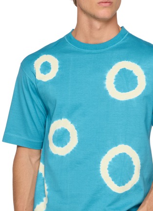  - J∞QUALITY - Circle Crewneck T-Shirt