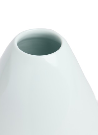 Detail View - Click To Enlarge - ROBERT YELLIN - Celadon White Vase