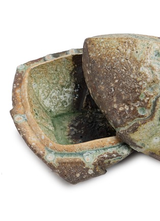 Detail View - Click To Enlarge - ROBERT YELLIN - Hasu Yoshitaka Boxes