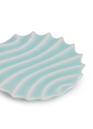 Detail View - Click To Enlarge - ROBERT YELLIN - Ono Kotaro Ceramic Plate