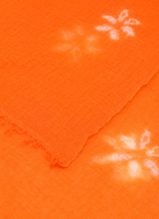 Detail View - Click To Enlarge - SUZUSAN - Hand Woven Featherweight Cashmere Shawl