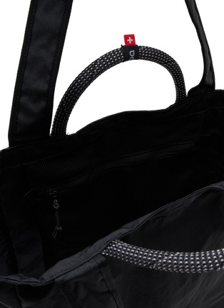Detail View - Click To Enlarge - ON - Tote Pack 25L
