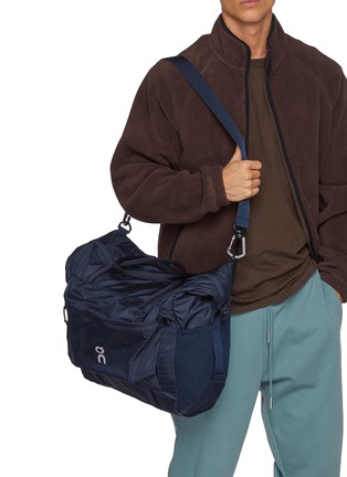 Front View - Click To Enlarge - ON - Track Pack 35L Lite