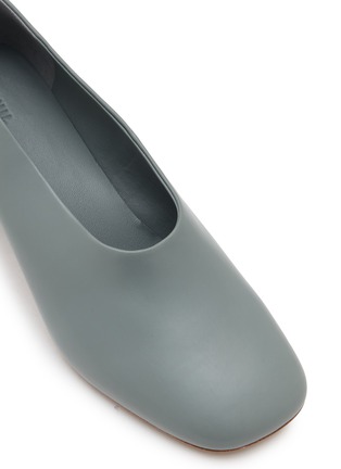 Detail View - Click To Enlarge - EQUIL - Moldova 70 Leather Pumps