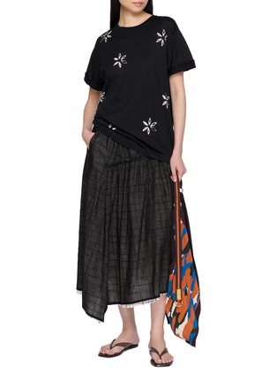Figure View - Click To Enlarge - SUZUSAN - Flower Shibori Motif Giza Cotton T-Shirt