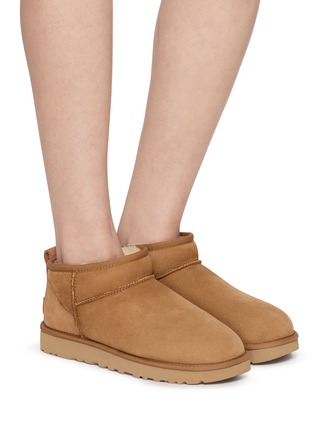 Figure View - Click To Enlarge - UGG - Classic Ultra Suede Mini Boots