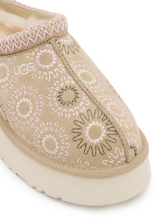 Detail View - Click To Enlarge - UGG - Tazz Sun Stitch Suede Platform Mules
