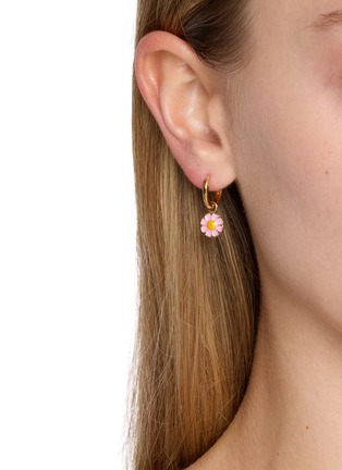 Figure View - Click To Enlarge - WILHELMINA GARCIA - 18K Gold Plated Daisy Hoop Earrings
