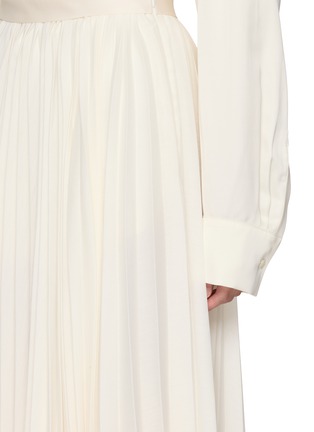  - R2W - Aristo Pleated Maxi Skirt