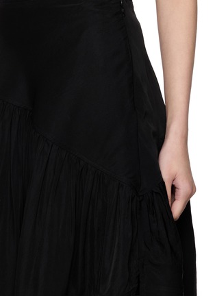  - R2W - Kelis Asymmetrical Panel Balloon Skirt